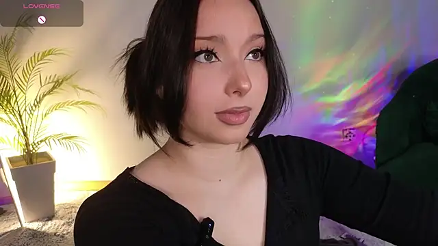 Snapshot of Lucy_louras chatting on October 2025 12:15:02 PM Lucy louras online show from October 2025 12:15:02 PM