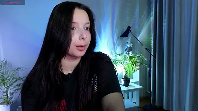 Snapshot of Lucy_louras chatting on October 2025 12:06:01 PM Lucy louras online show from October 2025 12:06:01 PM