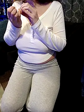 Jeannie 69 andahalf online show from February 2026 02:01:02 AM