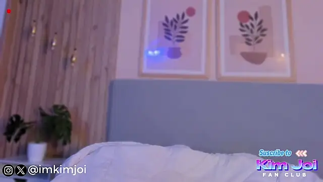 KiimJoi online show from November 2025 01:33:02 PM