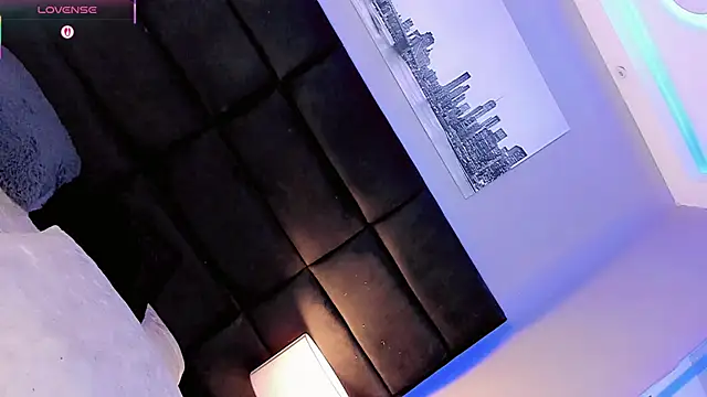 Ana Paaula23 online show from September 2025 09:25:02 PM