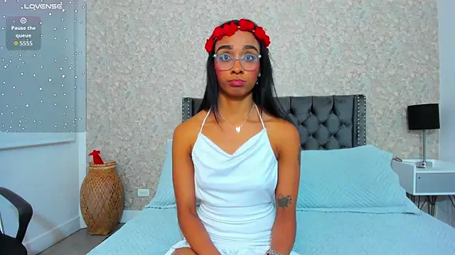 Snapshot of Cataleya_Wayne chatting on September 2025 08:00:02 PM Cataleya Wayne online show from September 2025 08:00:02 PM