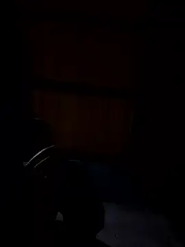 Snapshot of Santi2323xxX chatting on January 2026 05:01:02 AM Santi2323xxX online show from January 2026 05:01:02 AM