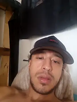 Snapshot of Santi2323xxX chatting on March 2026 05:52:01 PM Santi2323xxX online show from March 2026 05:52:01 PM