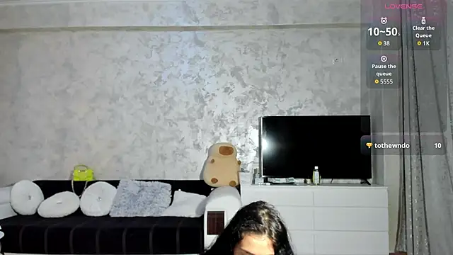 Angellaroy online show from September 2025 09:16:02 PM