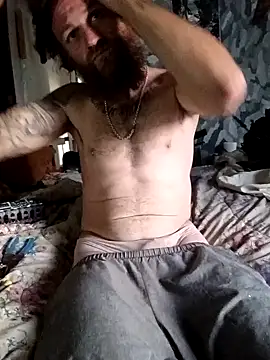 bearded cross online show from October 2025 01:03:02 PM