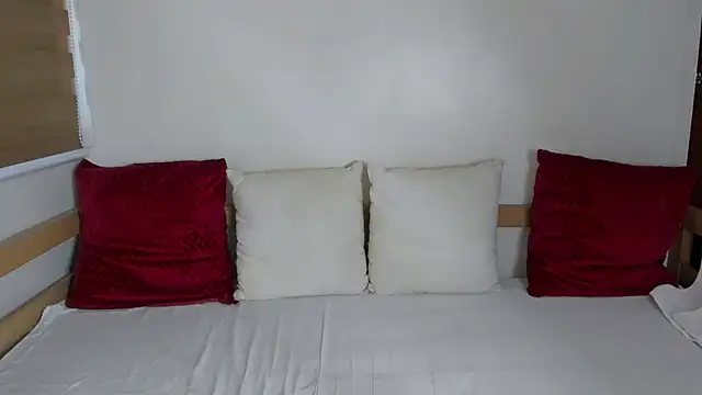 IslandBeauty online show from September 2025 01:32:02 AM