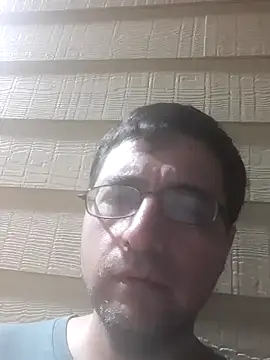 Snapshot of Gearsuit chatting on September 2025 04:56:02 AM Gearsuit online show from September 2025 04:56:02 AM
