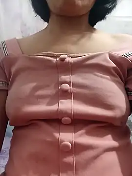 Snapshot of Thaohoa_love chatting on September 2025 08:41:01 PM Thaohoa love online show from September 2025 08:41:01 PM