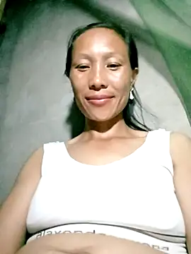 Lisa pusy online show from September 2025 12:51:01 PM