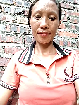 Lisa pusy online show from October 2025 01:45:01 AM