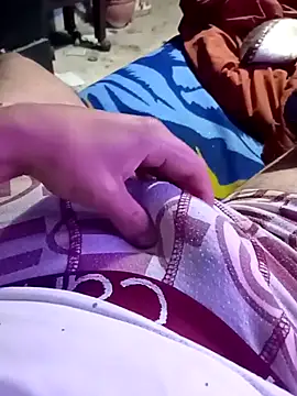 Snapshot of QJHoElyking chatting on October 2025 06:58:02 AM QJHoElyking online show from October 2025 06:58:02 AM