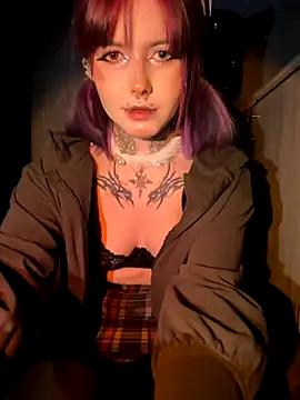 n1ghtcloud online show from October 2025 01:03:01 AM