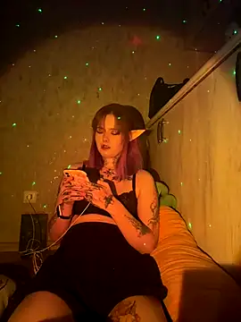 n1ghtcloud online show from October 2025 07:14:02 PM