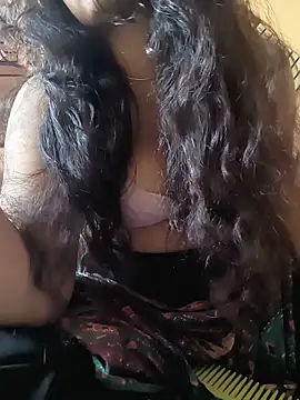 queenbuggi online show from June 2026 07:54:02 AM