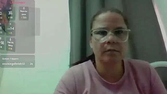 Snapshot of latinamaster chatting on October 2025 09:34:02 PM latinamaster online show from October 2025 09:34:02 PM