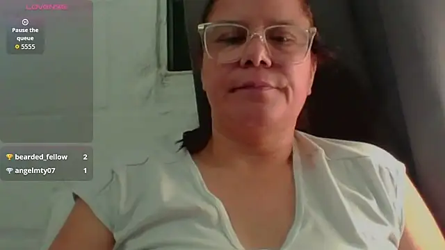 Snapshot of latinamaster chatting on October 2025 01:03:02 AM latinamaster online show from October 2025 01:03:02 AM