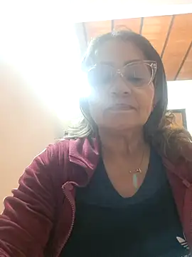 Snapshot of Vickysweeeettt chatting on June 2026 08:34:02 AM Vickysweeeettt online show from June 2026 08:34:02 AM