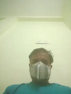 vardh033 online show from October 2025 05:22:01 AM