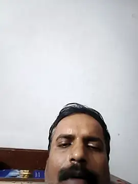 vardh033 online show from November 2025 04:24:02 AM