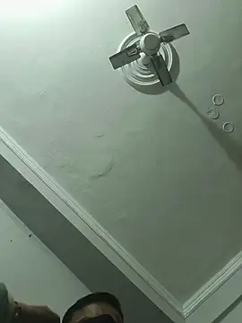 vardh033 online show from December 2025 05:22:02 PM