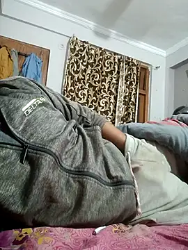 vardh033 online show from February 2026 11:54:01 PM