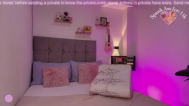 Snapshot of Melifluaa chatting on October 2025 03:32:01 PM Melifluaa online show from October 2025 03:32:01 PM