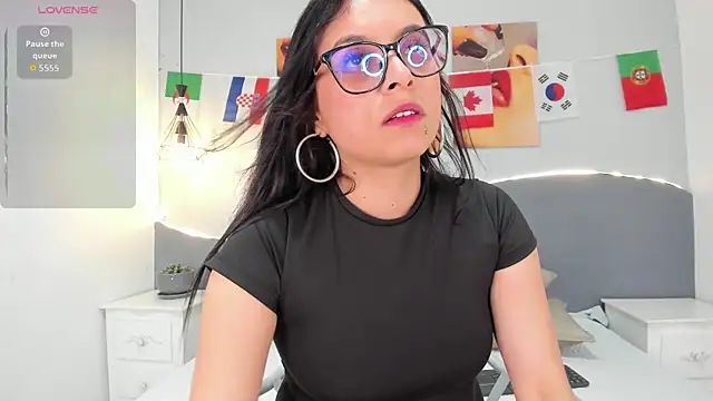 Snapshot of Sara_mora_ chatting on July 2026 07:24:01 PM Sara mora online show from July 2026 07:24:01 PM