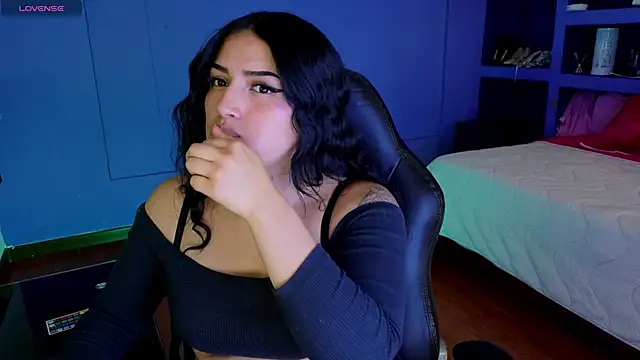 sari belle online show from November 2025 08:25:02 PM