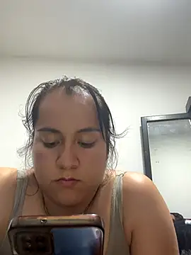 Leonis 0 online show from October 2025 03:06:01 AM