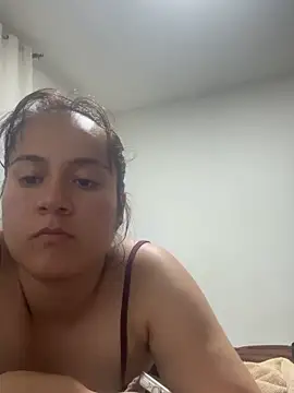 Leonis 0 online show from October 2025 02:04:02 AM