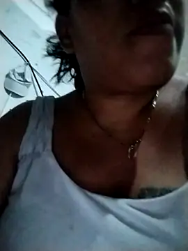 Snapshot of Big_ass_submissive chatting on October 2025 01:13:02 AM Big ass submissive online show from October 2025 01:13:02 AM