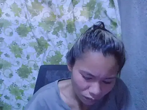 Snapshot of Sweeetgurll chatting on September 2025 08:25:01 AM Sweeetgurll online show from September 2025 08:25:01 AM