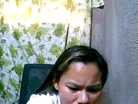 Snapshot of Sweeetgurll chatting on September 2025 07:42:01 AM Sweeetgurll online show from September 2025 07:42:01 AM