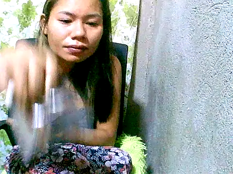 Snapshot of Sweeetgurll chatting on September 2025 12:33:01 AM Sweeetgurll online show from September 2025 12:33:01 AM
