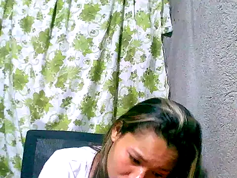 Snapshot of Sweeetgurll chatting on September 2025 05:47:02 PM Sweeetgurll online show from September 2025 05:47:02 PM