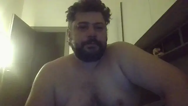 giuseppelovisi85 online show from October 2025 04:52:01 AM