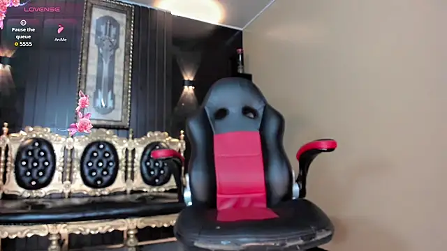 Natasha clifford online show from October 2025 07:21:02 PM