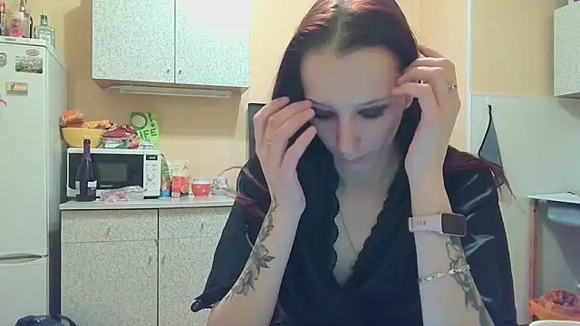 Lucy Divine online show from October 2025 02:17:02 PM