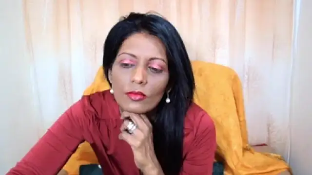 Indianpeaches online show from October 2025 06:01:02 AM