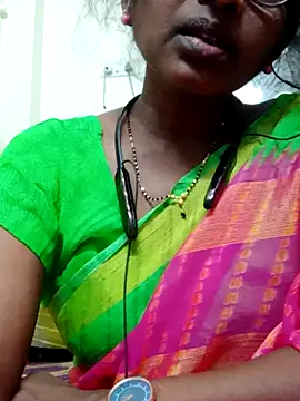 Snapshot of hotmahitha chatting on June 2026 07:17:02 PM hotmahitha online show from June 2026 07:17:02 PM