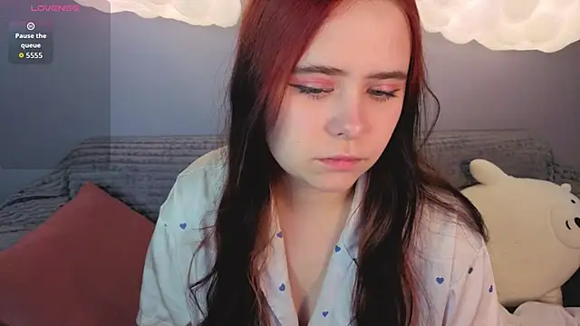 Snapshot of Alis_Platt chatting on May 2026 01:01:01 AM Alis Platt online show from May 2026 01:01:01 AM