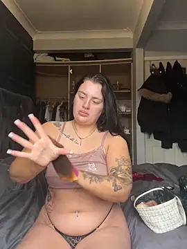 Victoriasteel online show from April 2026 10:38:01 AM