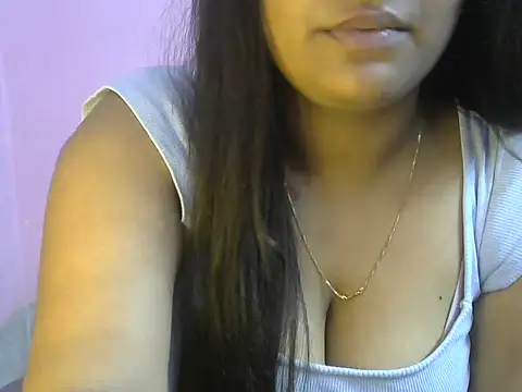 Queenxxx98 online show from February 2026 06:46:01 PM