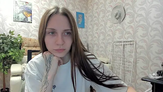 Kelly Gerzikaa online show from October 2025 11:40:01 AM