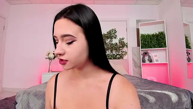 Mary Lori online show from September 2025 06:24:02 AM