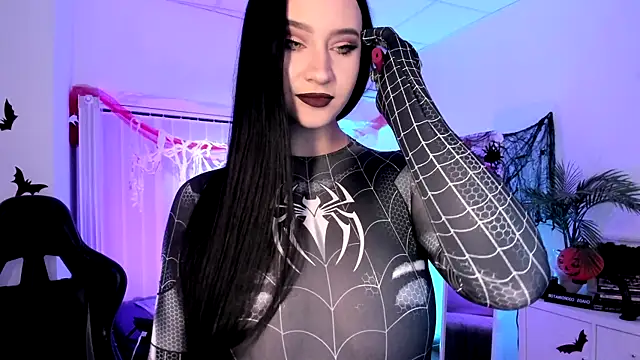 Mary Lori online show from October 2025 07:32:01 AM