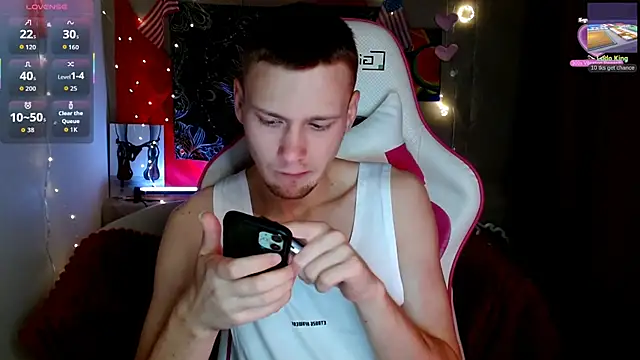 Xavier Night81 online show from September 2025 07:46:01 AM