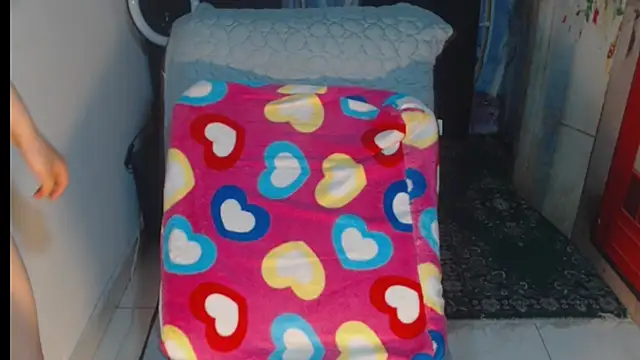 Snapshot of crazy_daniela chatting on November 2025 10:19:02 PM crazy daniela online show from November 2025 10:19:02 PM