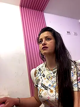 FatimaMyers online show from September 2025 03:17:01 AM